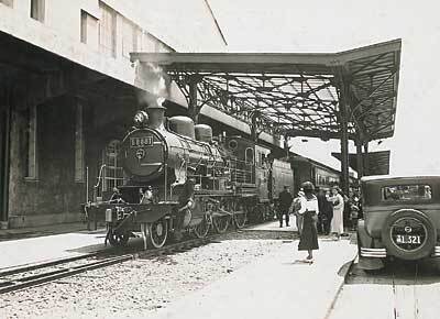 横浜港駅昔昔.jpg